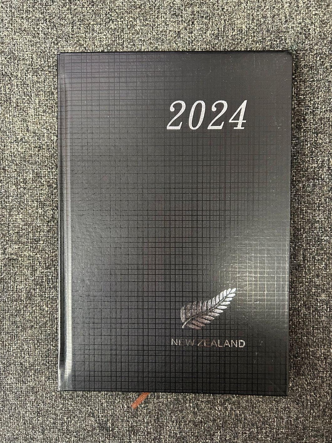 2024 DIARY HARD COVER 312PG A5