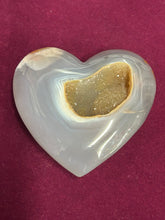 Load image into Gallery viewer, AGATE CRYSTAL CLUSTER HEART 7.8CM
