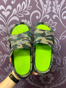 SLIPPERS MAN SIZE 5-5.5 CAMO