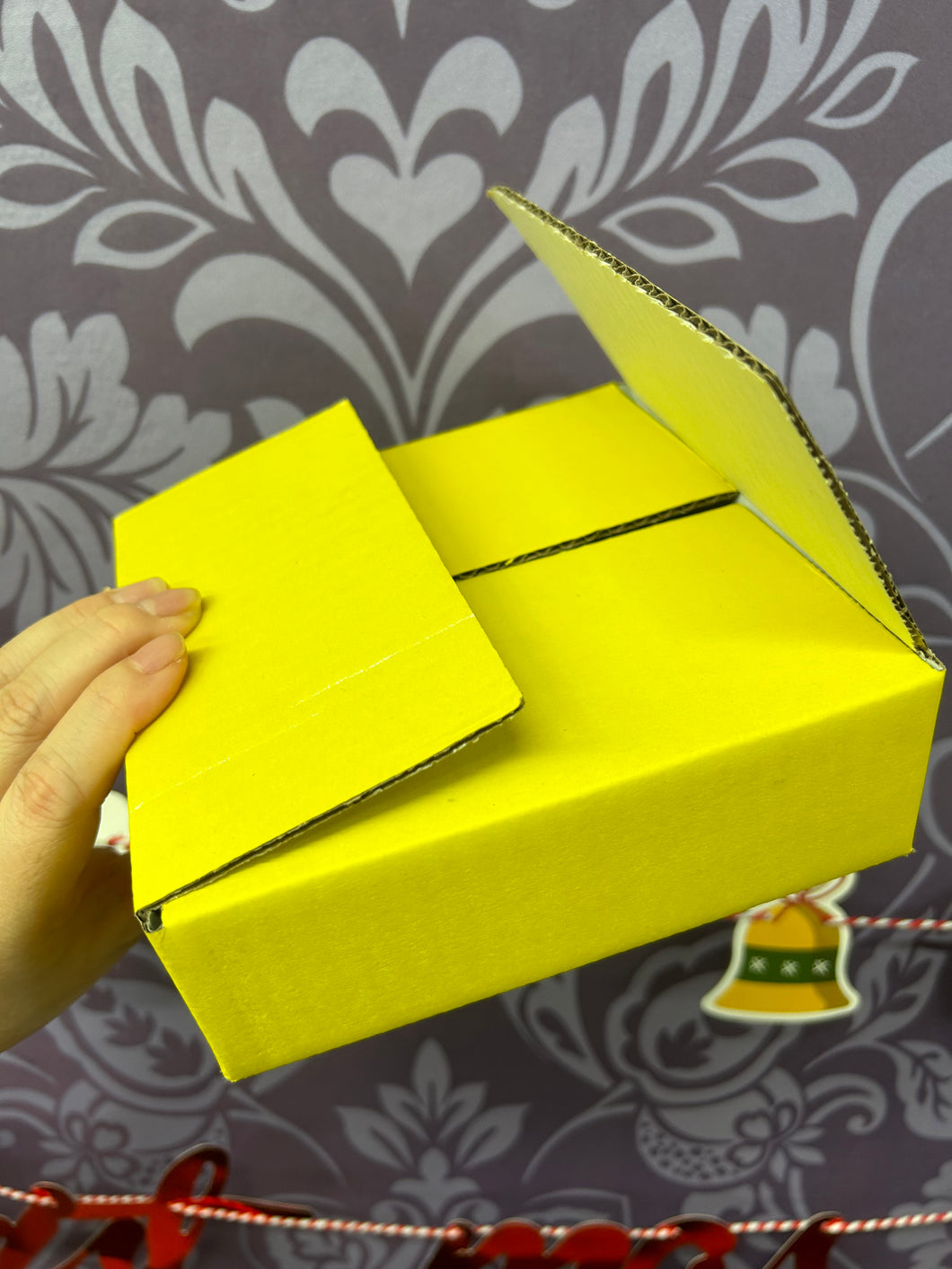 PARCEL BOX YELLOW 15*15*5H CM (PICK UP ONLY)