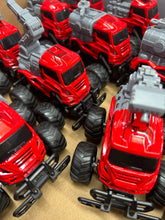 Load image into Gallery viewer, TOY TRUCK 11CM
