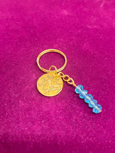 Load image into Gallery viewer, KEYRING GOLD WITH BLUE CRYSTAL 1PC
