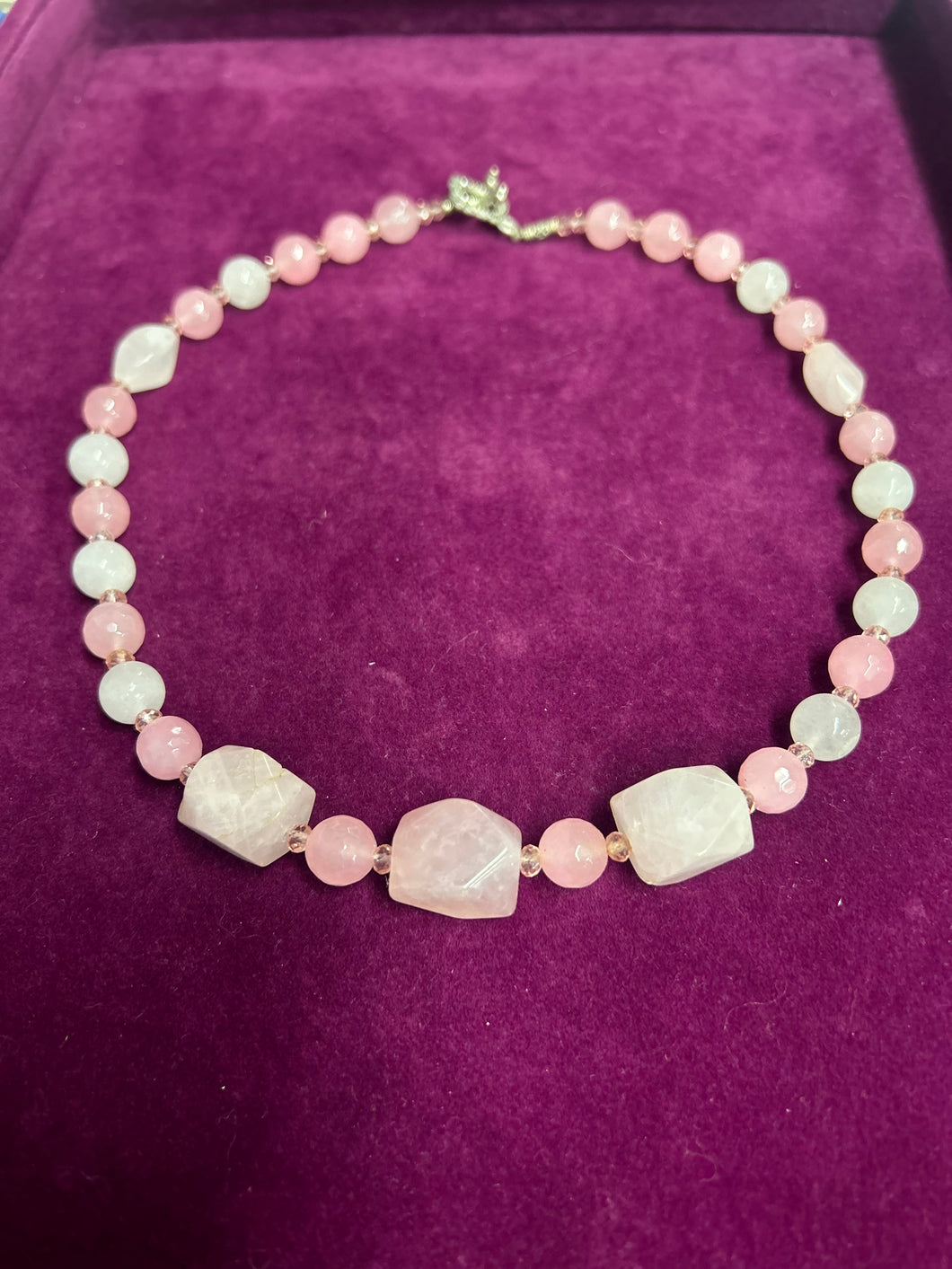 ROSE QUARTZ NECKLACE 53CM