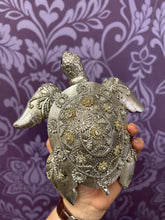 Load image into Gallery viewer, MOSAIC SILVER TURTLE L 17*17CM
