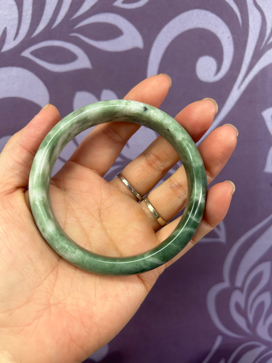 JADE BANGLE 6.1CM