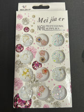 Load image into Gallery viewer, CRYSTAL NAIL ART ORNAMENTS 1PC
