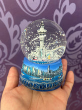 Load image into Gallery viewer, SNOW GLOBE AUCKLAND 9CM
