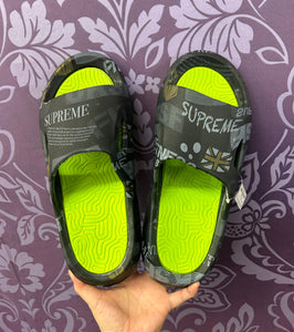 SLIPPERS MAN SIZE 9.5-10