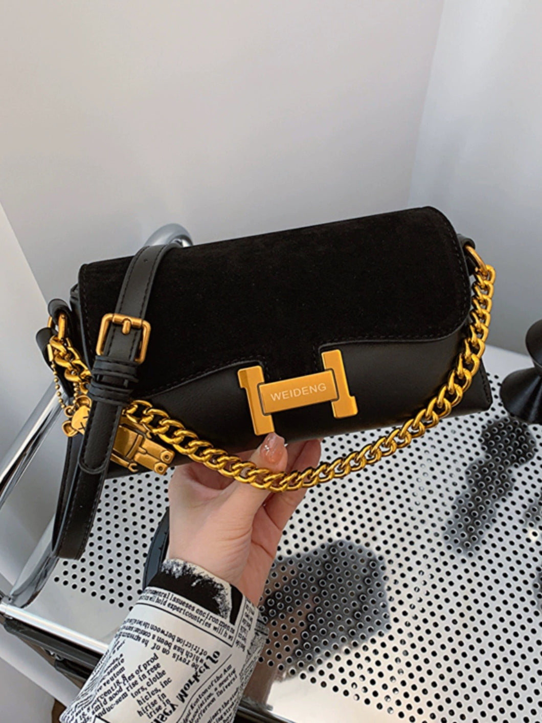 LEATHER HANDBAG BLACK 23*12CM