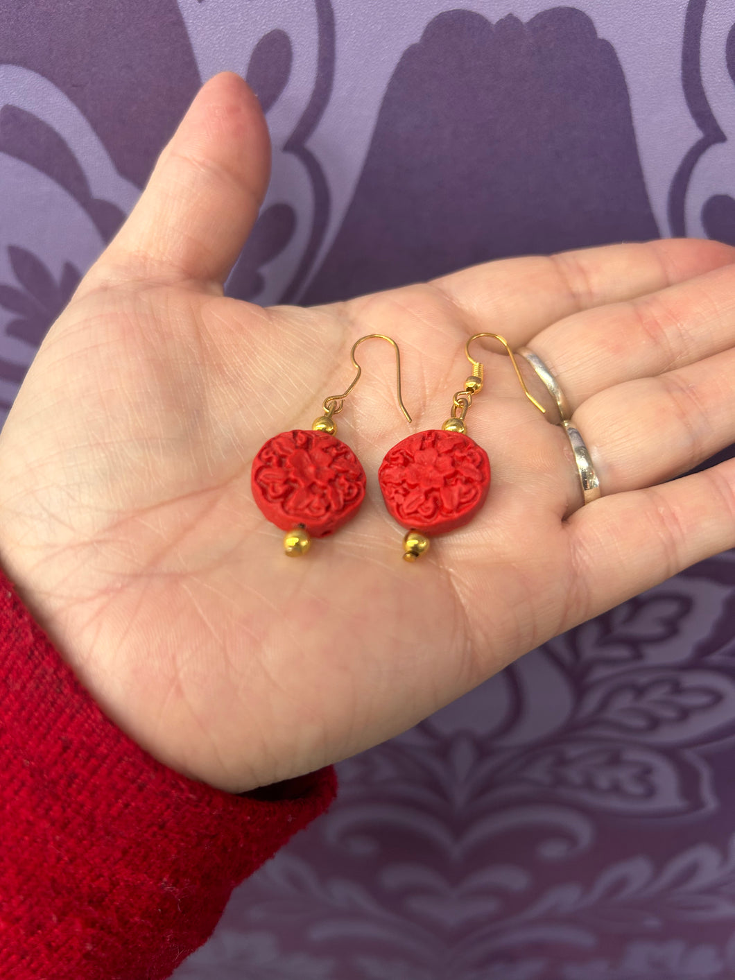 CINNABAR EARRINGS ROUND FLAT