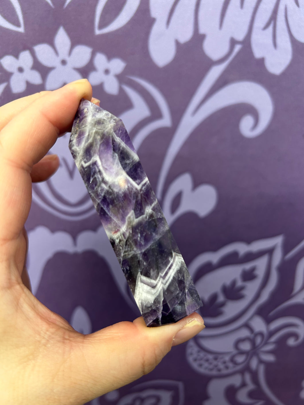 AMETHYST TOWER 8.2*2.4CM