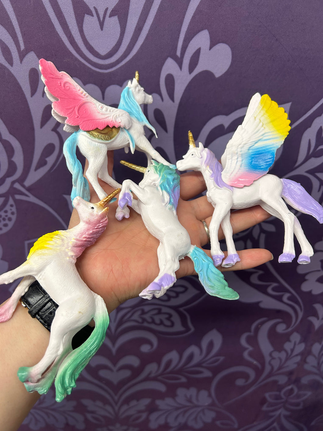 UNICORN FIGURINE 1PC