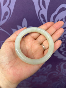 JADE BANGLE 5.2D CM