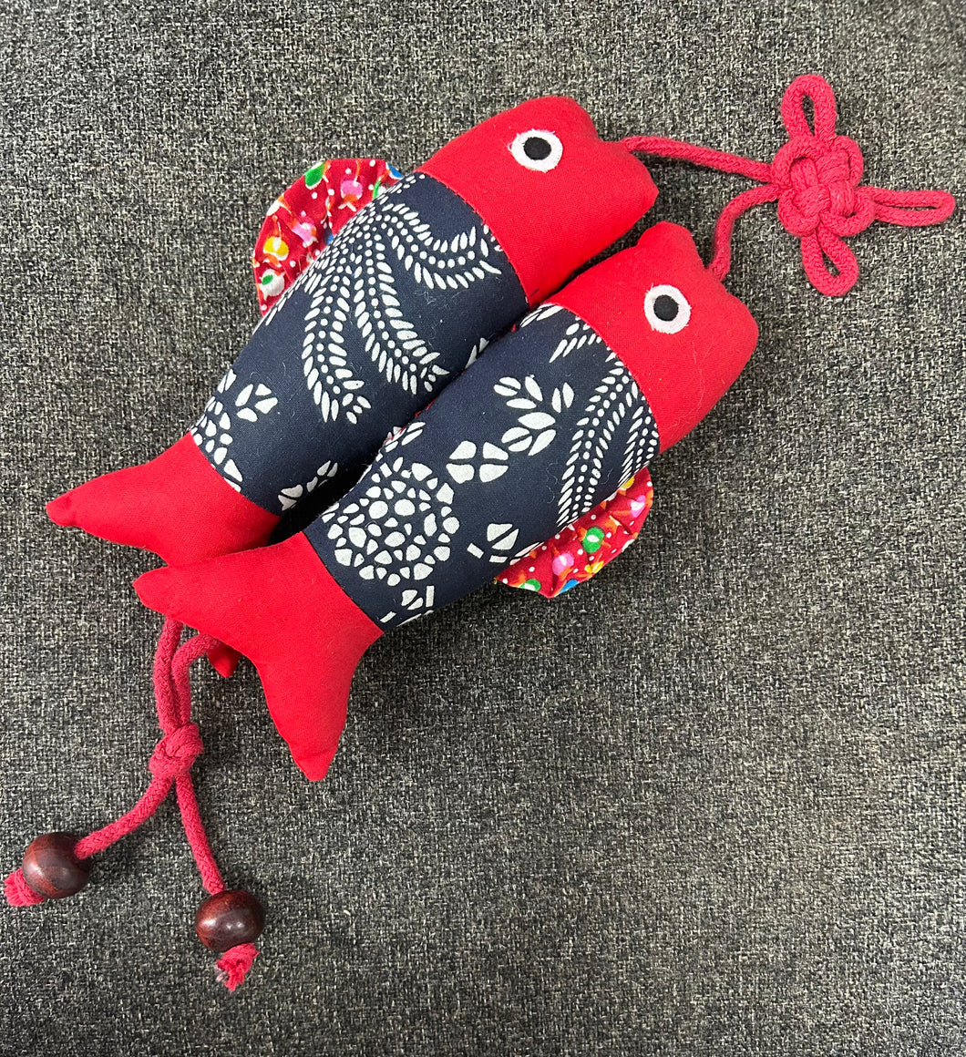 CHINESE WALL DECORATION FISH 42*20CM