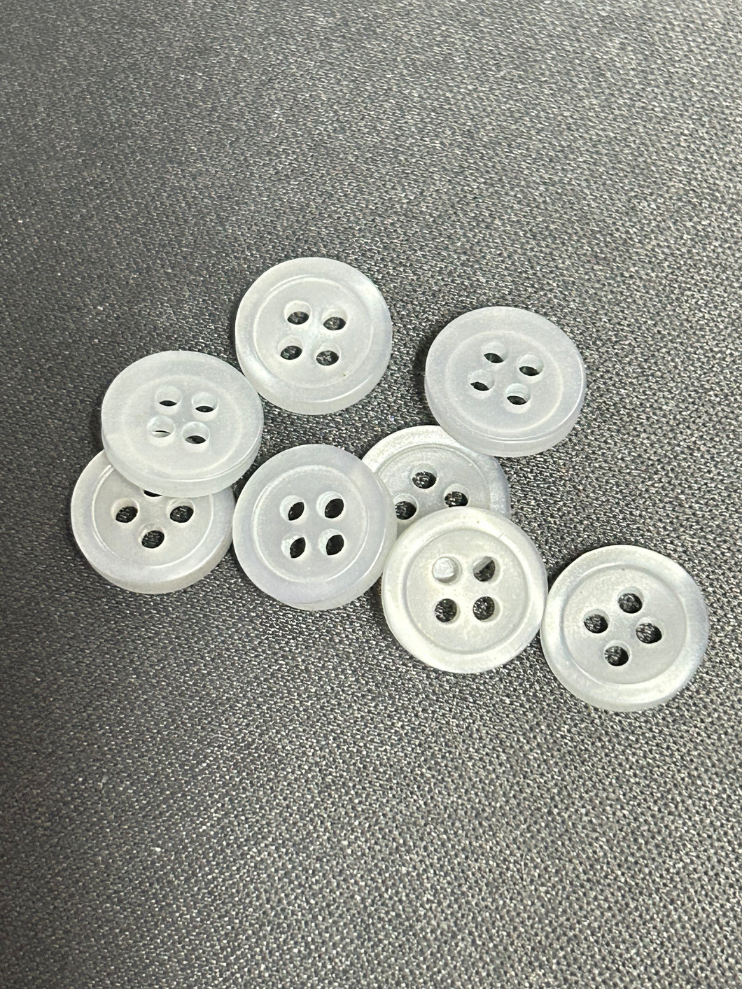 BUTTON GREY 1.1CM 8PCS