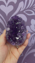 Load and play video in Gallery viewer, URUGUAY AMETHYST CLUSTER EGG 8.2*5.9CM
