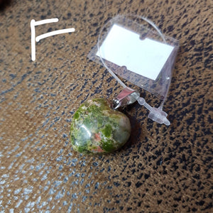 Natural stone pendant 1.5cm 1pc