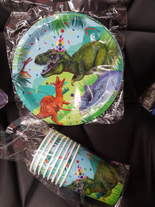 DINOSAUR PARTY ITEMS