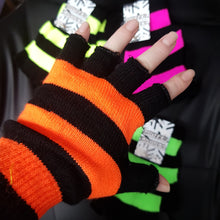Load image into Gallery viewer, KNIT GLOVES OPEN FINGERS STRIPES
